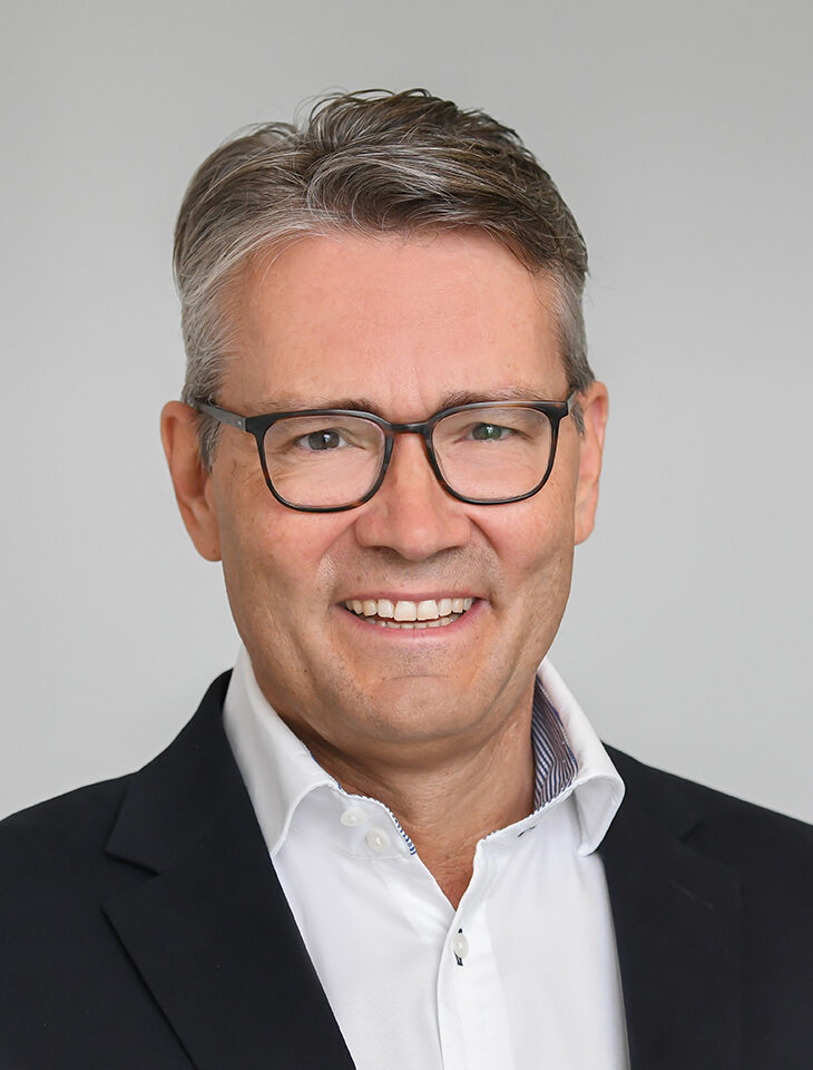 Dr. Oliver Heidinger